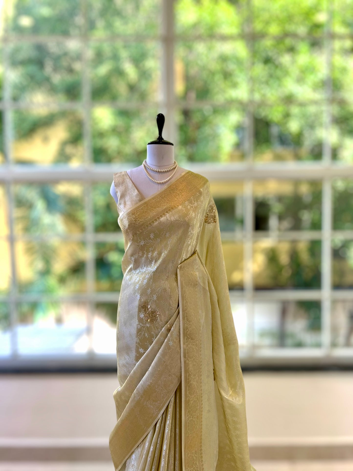 Soft tissue saree - Golden