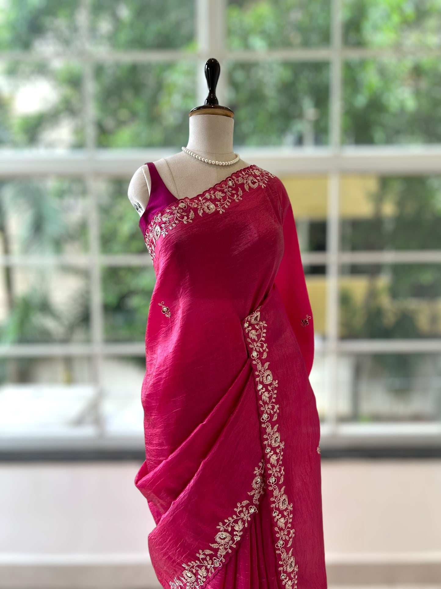 Aariwork crushed organza saree - Pink