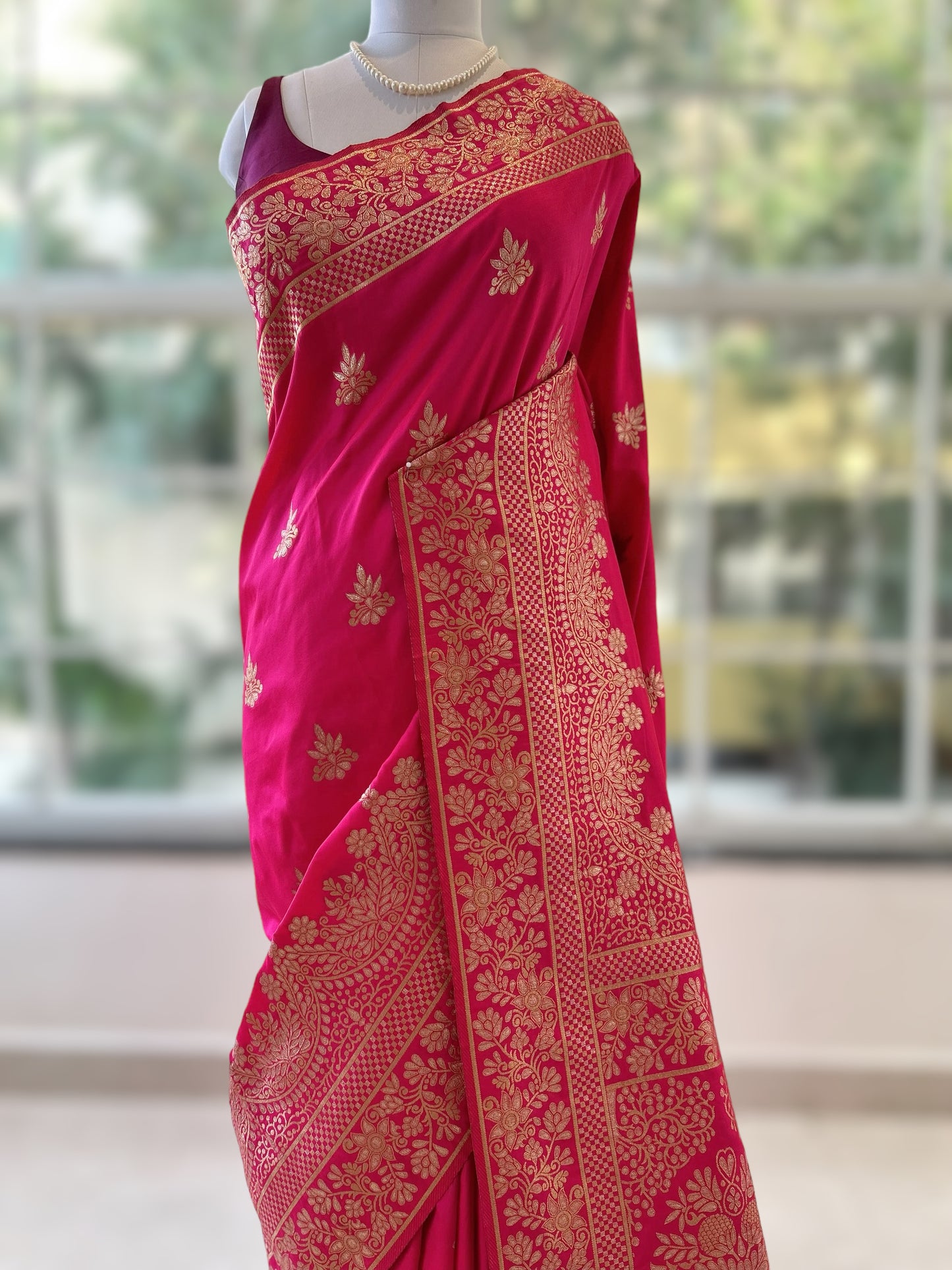 Zariwork soft silk saree - Pink