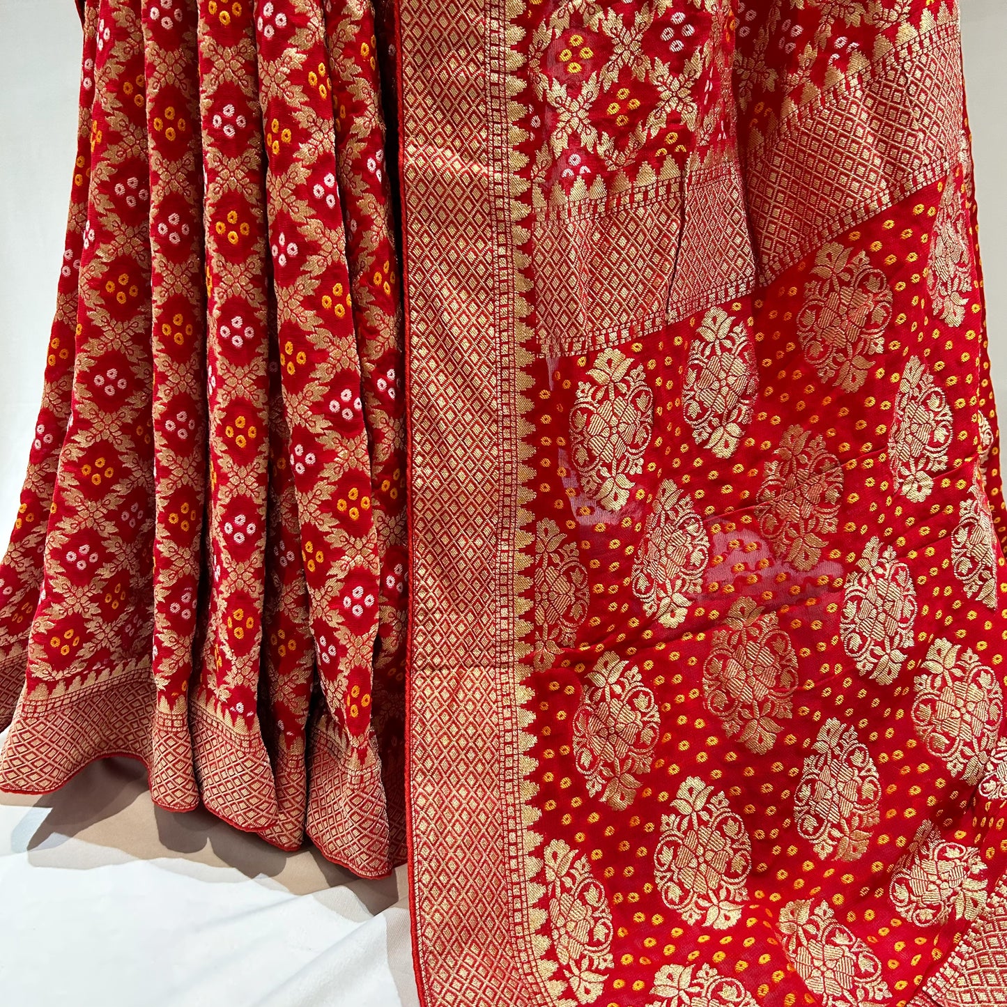 Red bandhani saree