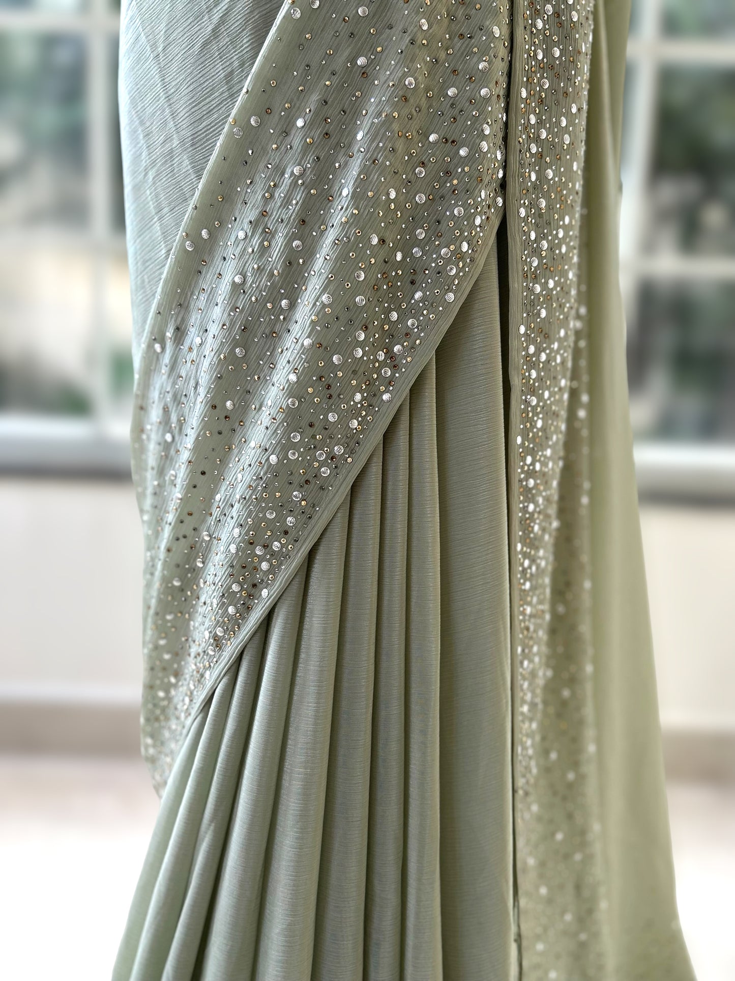 Starry sequins chiffon saree - Green