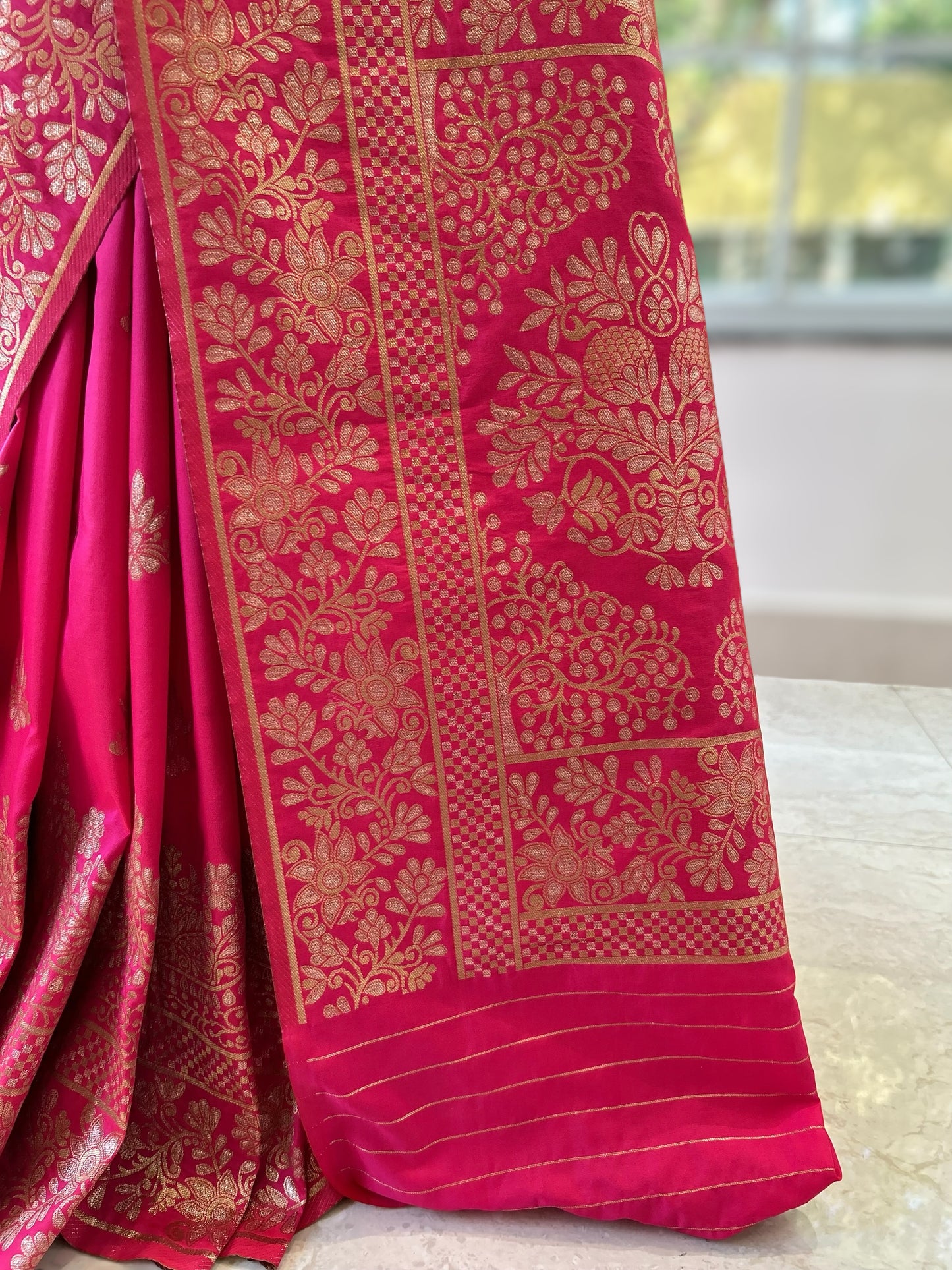 Zariwork soft silk saree - Pink