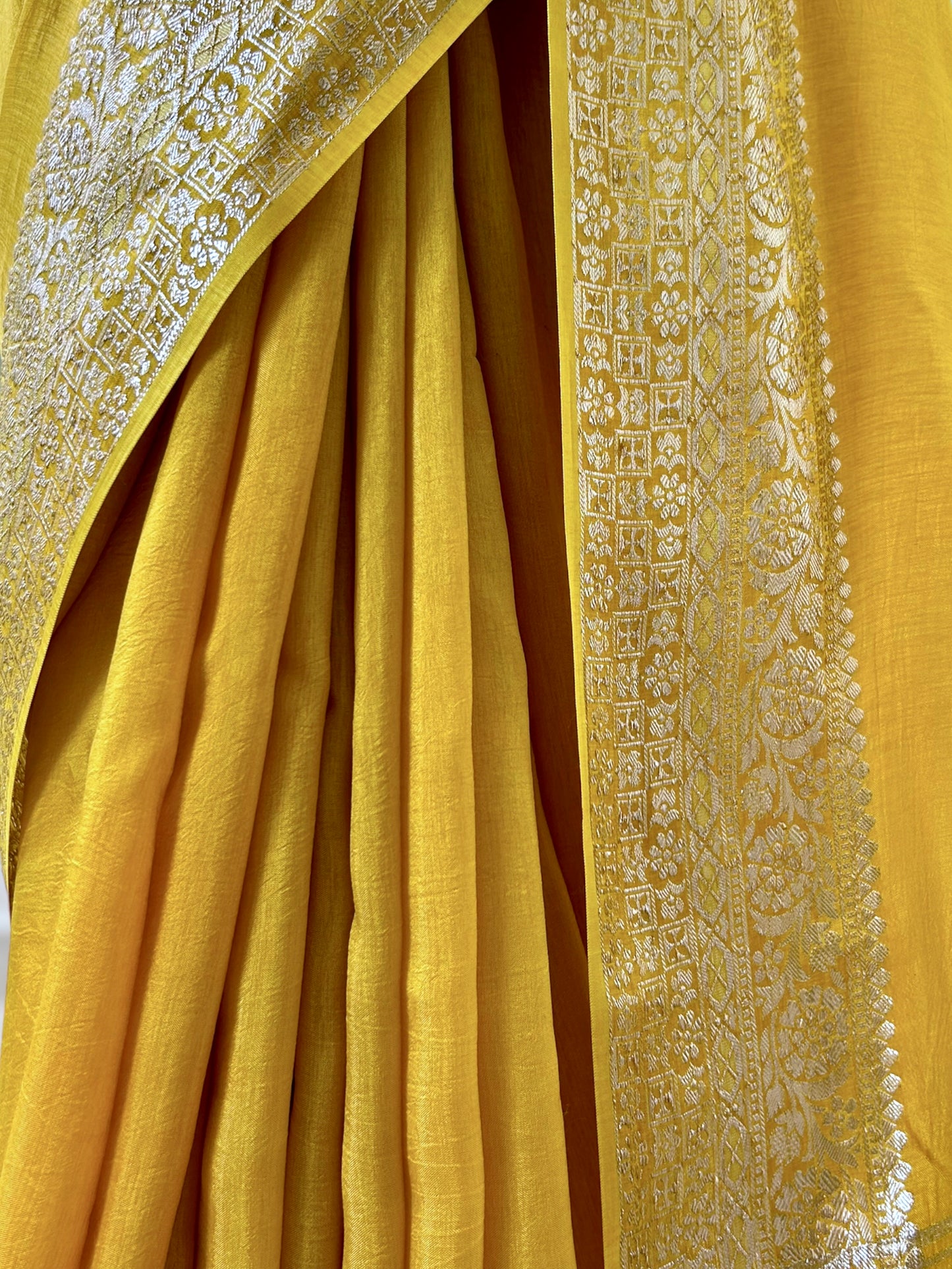 Dola silk saree - Yellow