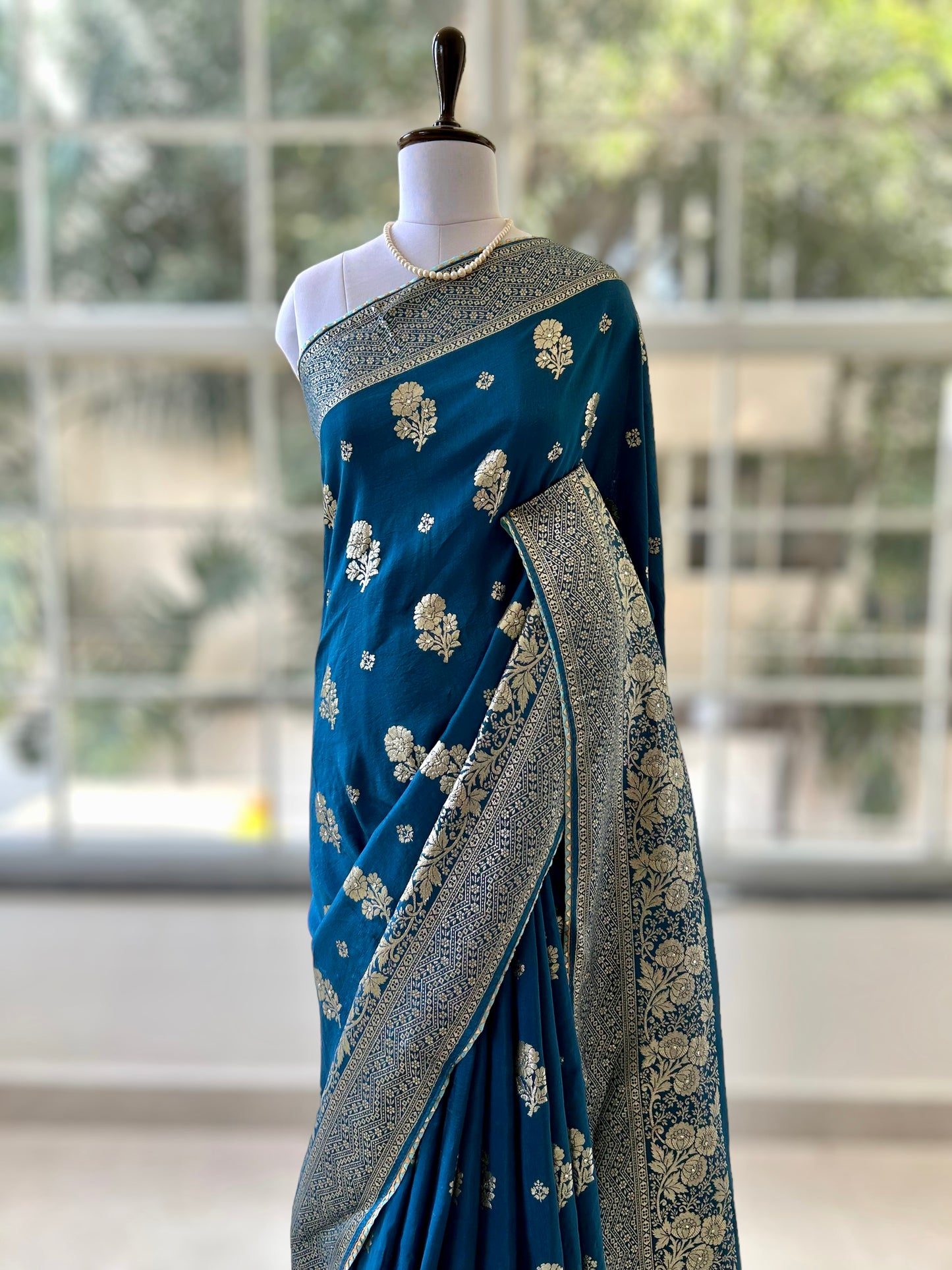 Zariwork Pure Dola silk saree - Navy Blue