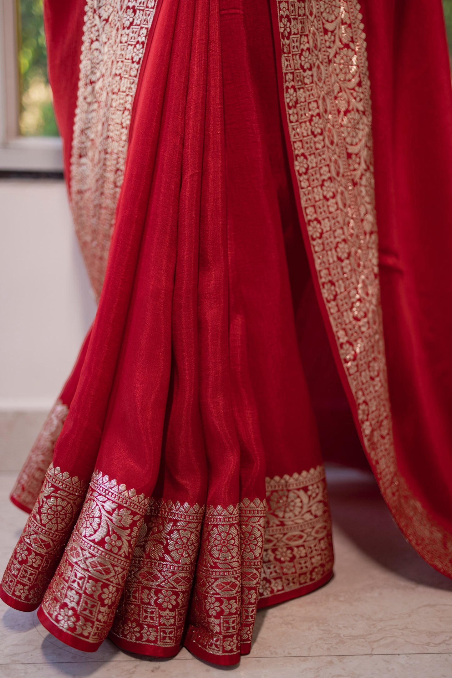 Dola silk saree - Red