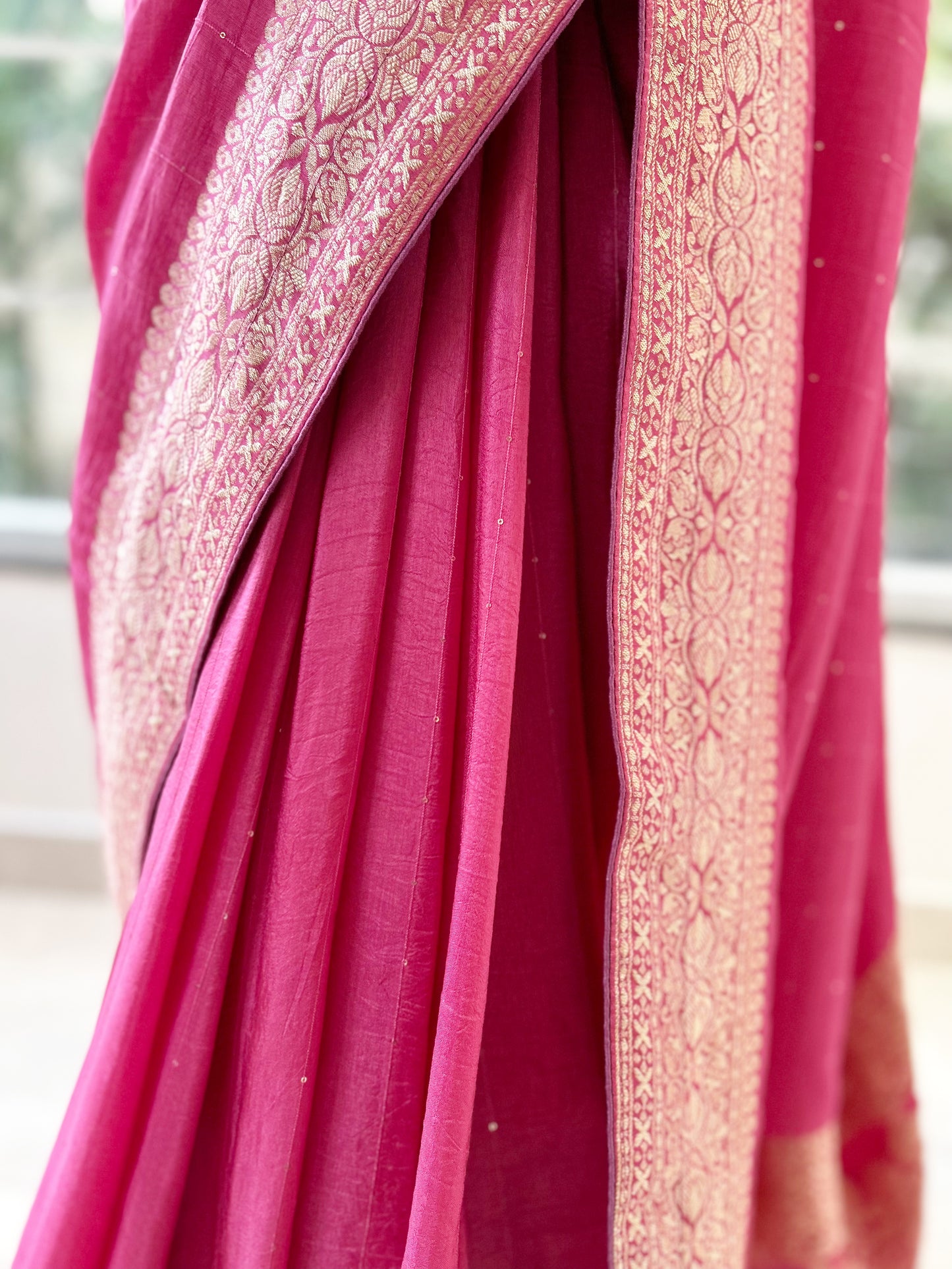 Onion pink sequins saree