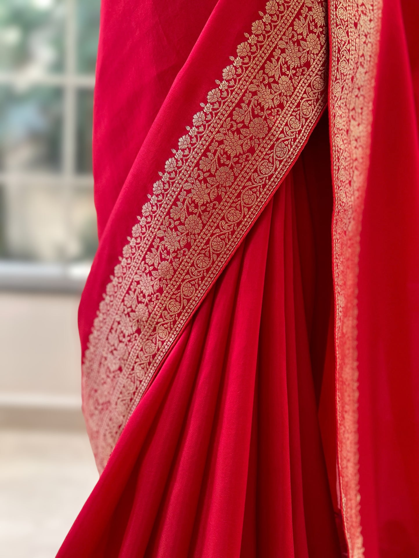 Pure dola silk tassel saree - Red