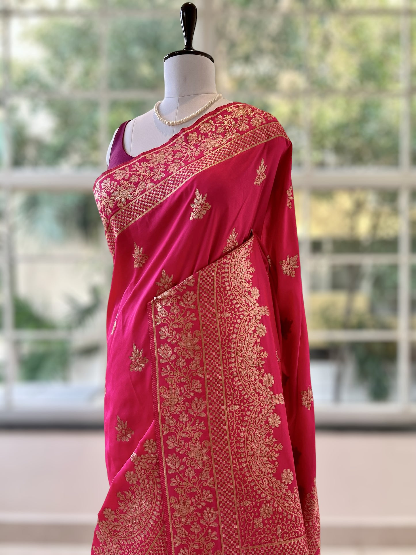 Zariwork soft silk saree - Pink