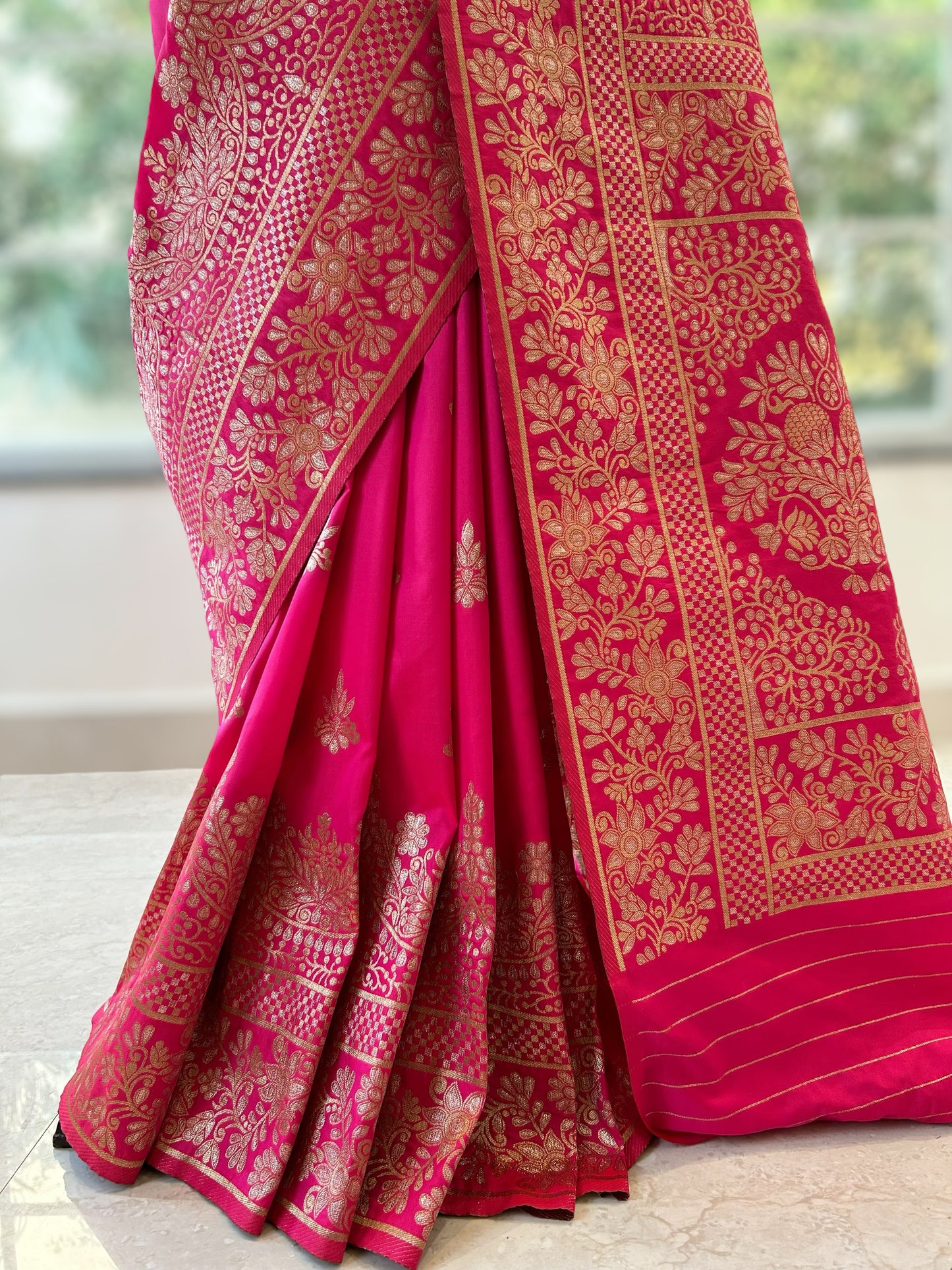 Zariwork soft silk saree - Pink