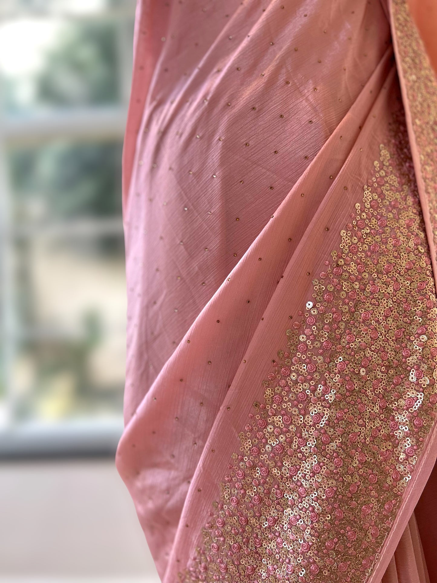 Chiffon sequins saree - Pink