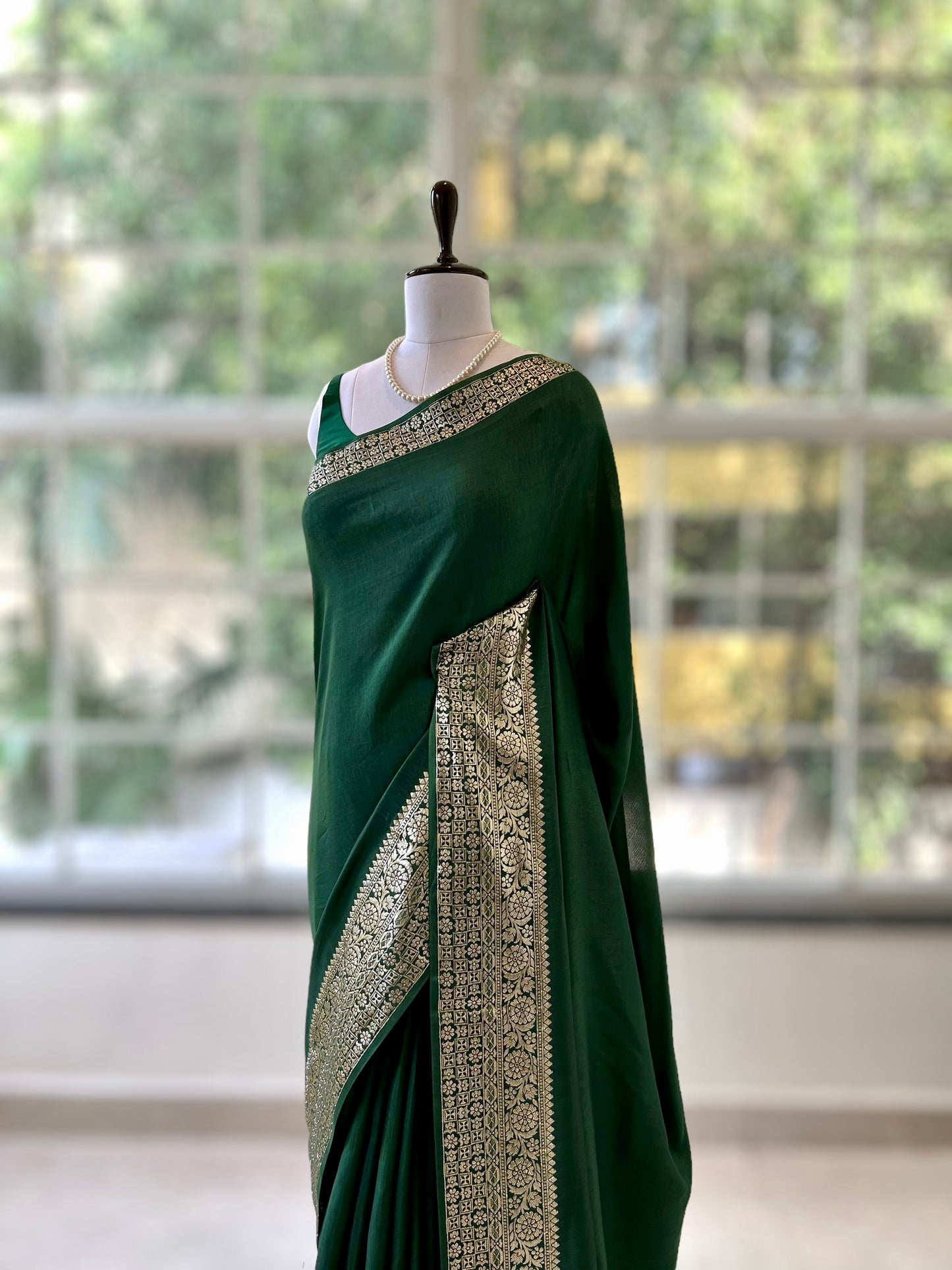 Dola silk saree - Bottle green