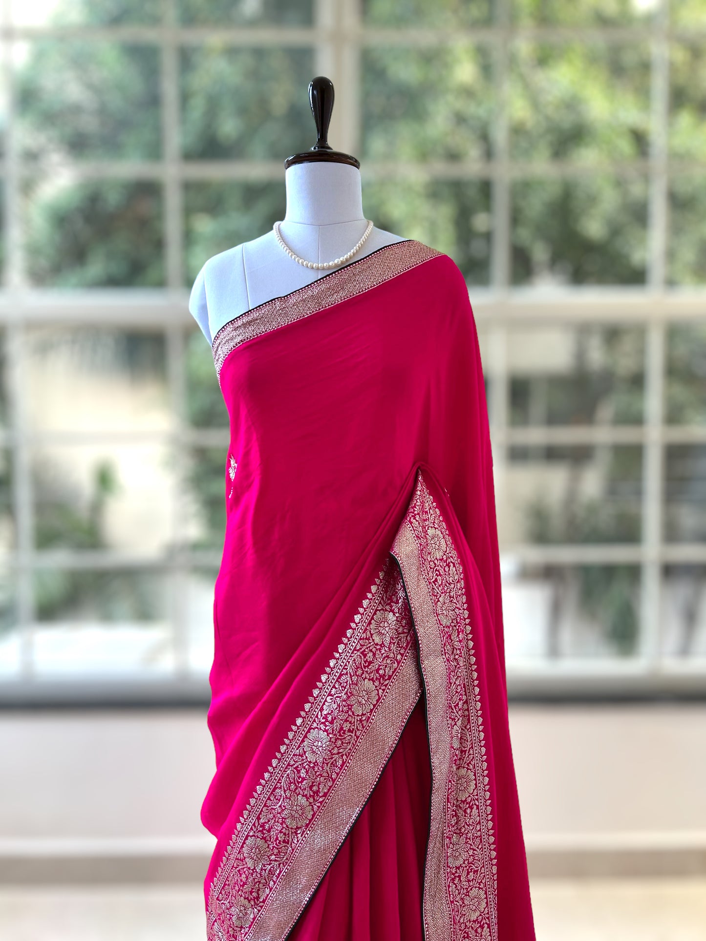 Pink motifs saree