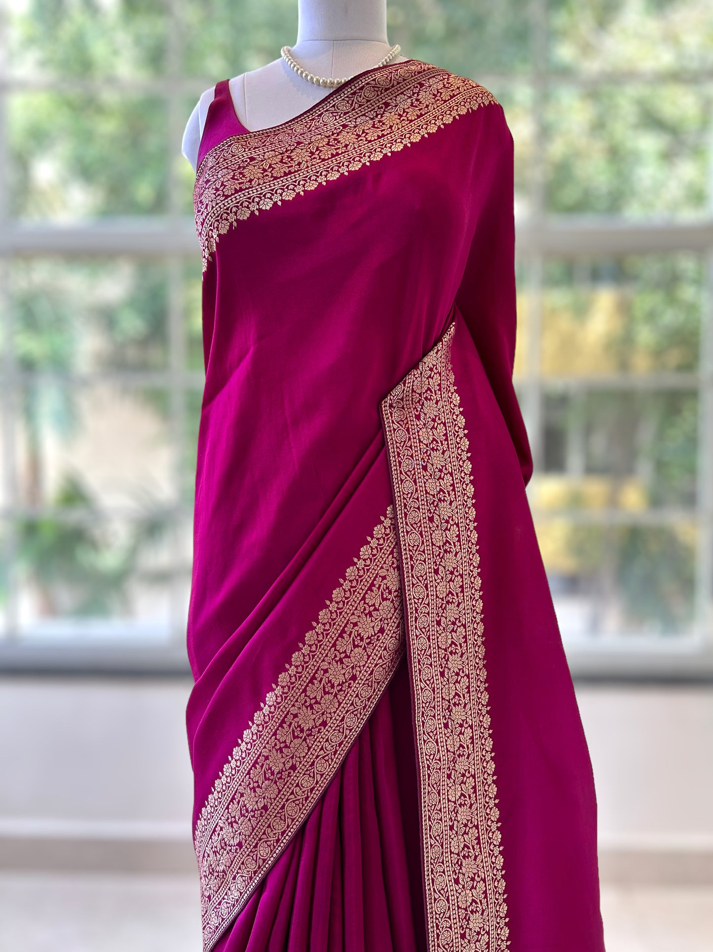 Pure dola silk tassel saree - Crimson