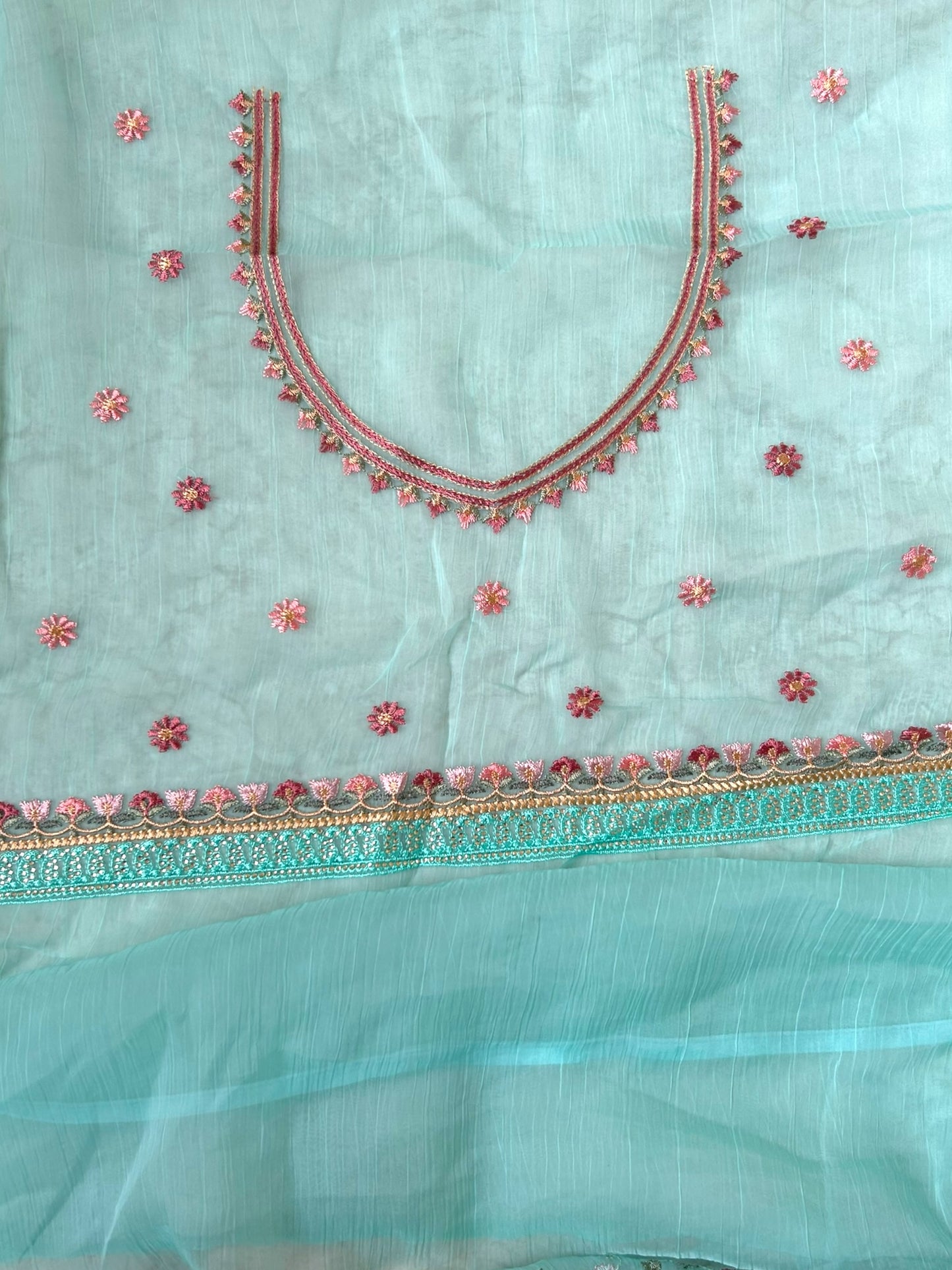 Floral embroidered chiffon saree - Blue