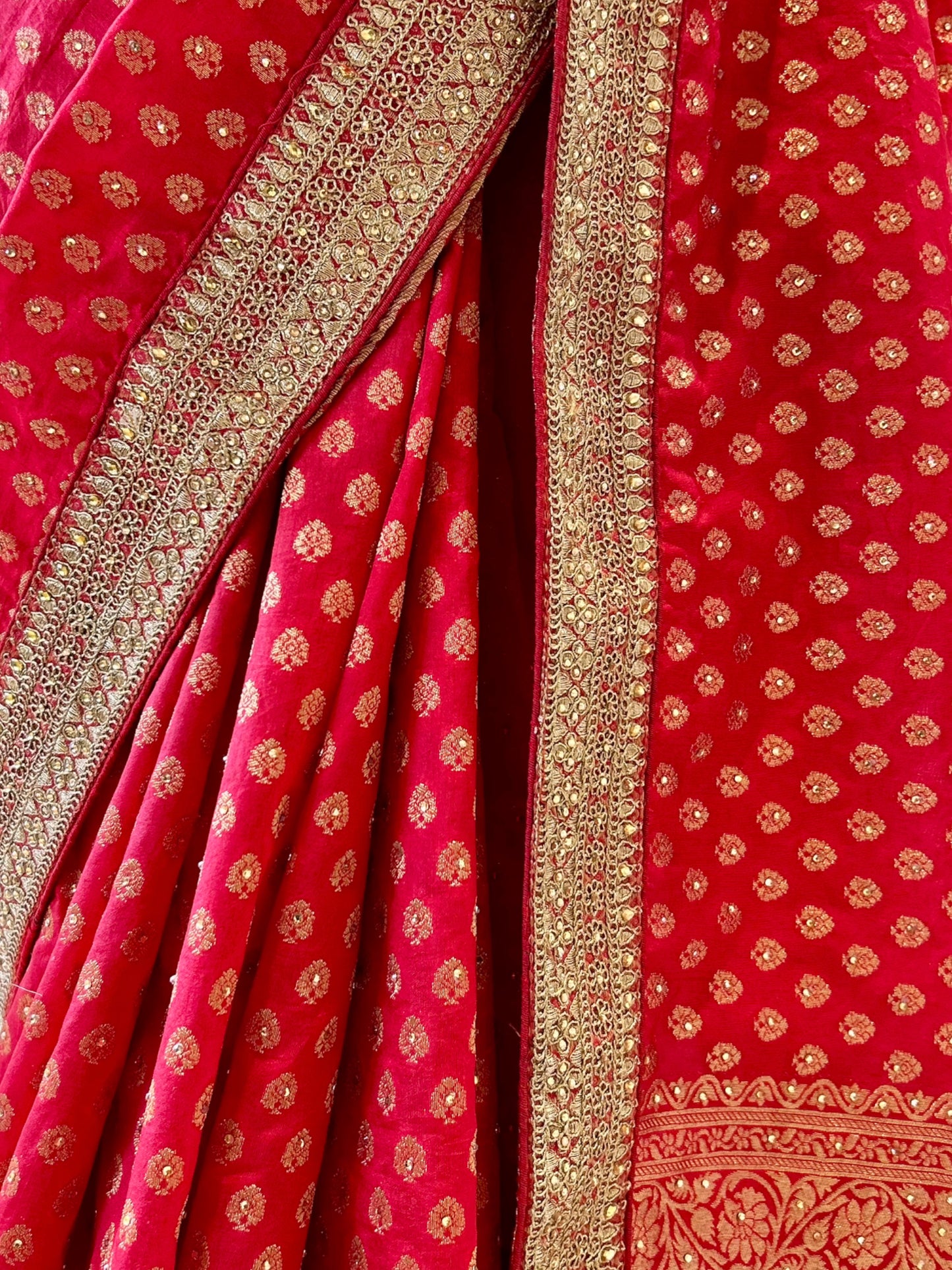 Red cotton silk buti saree