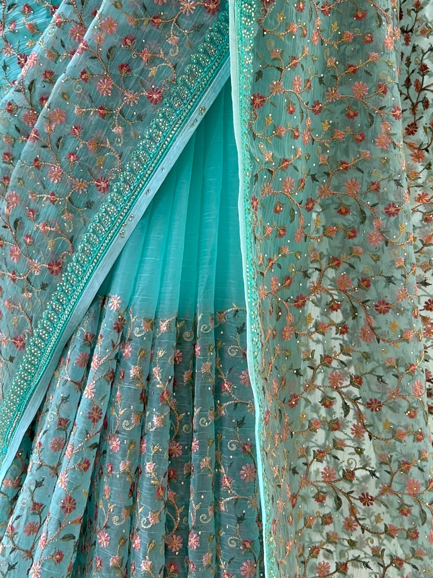 Floral embroidered chiffon saree - Blue