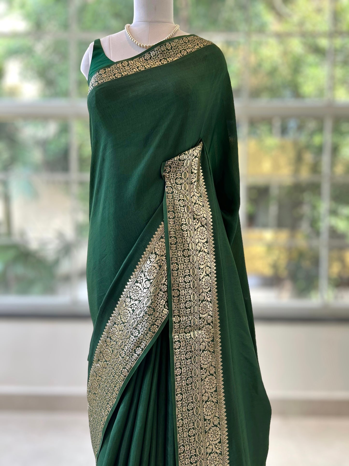 Dola silk saree - Bottle green