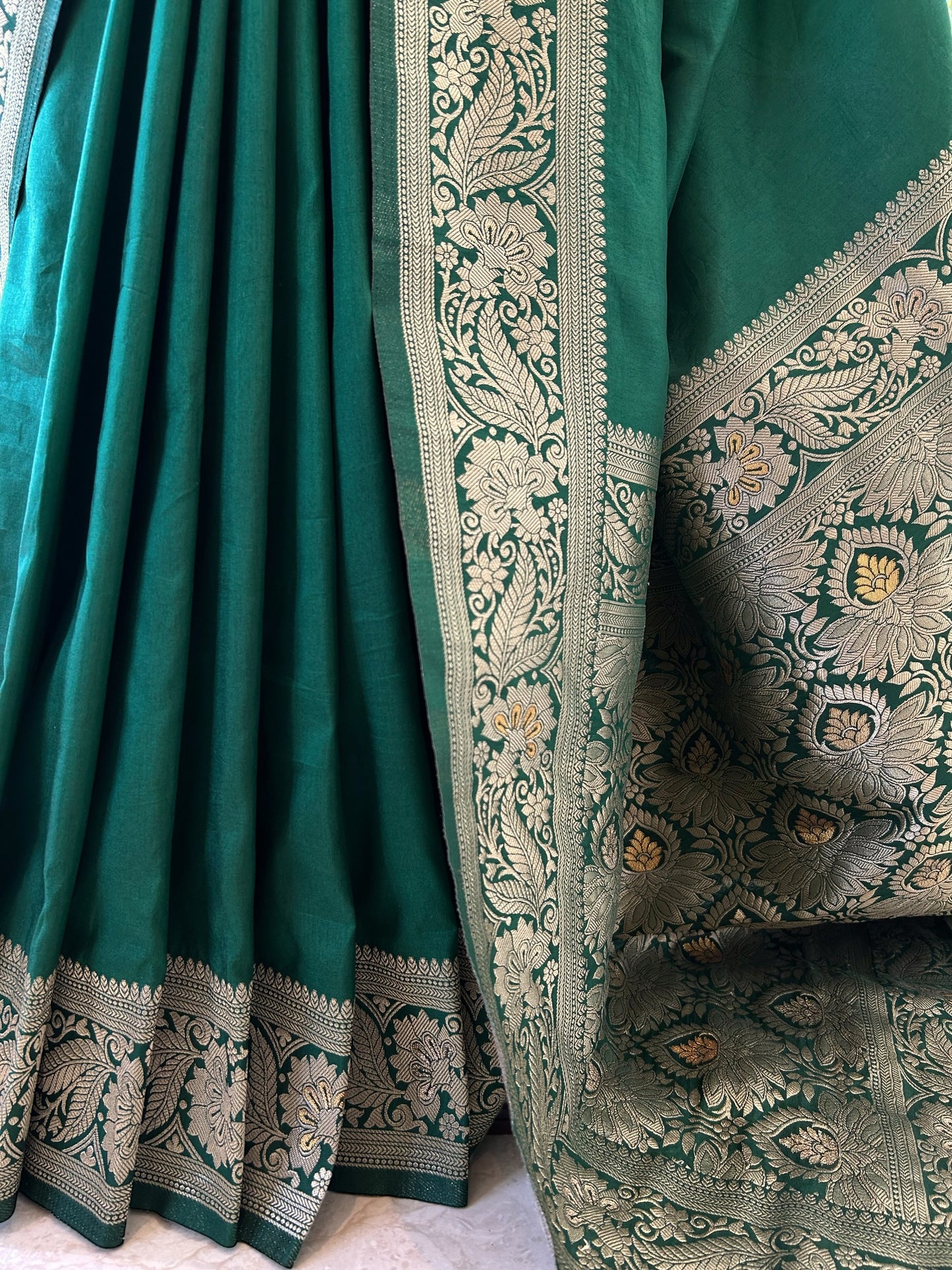 Soft silk saree - Bottle green