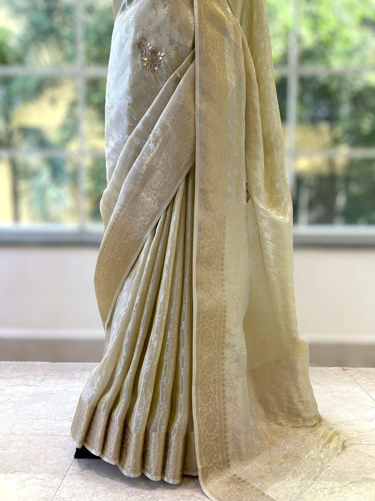 Soft tissue saree - Golden