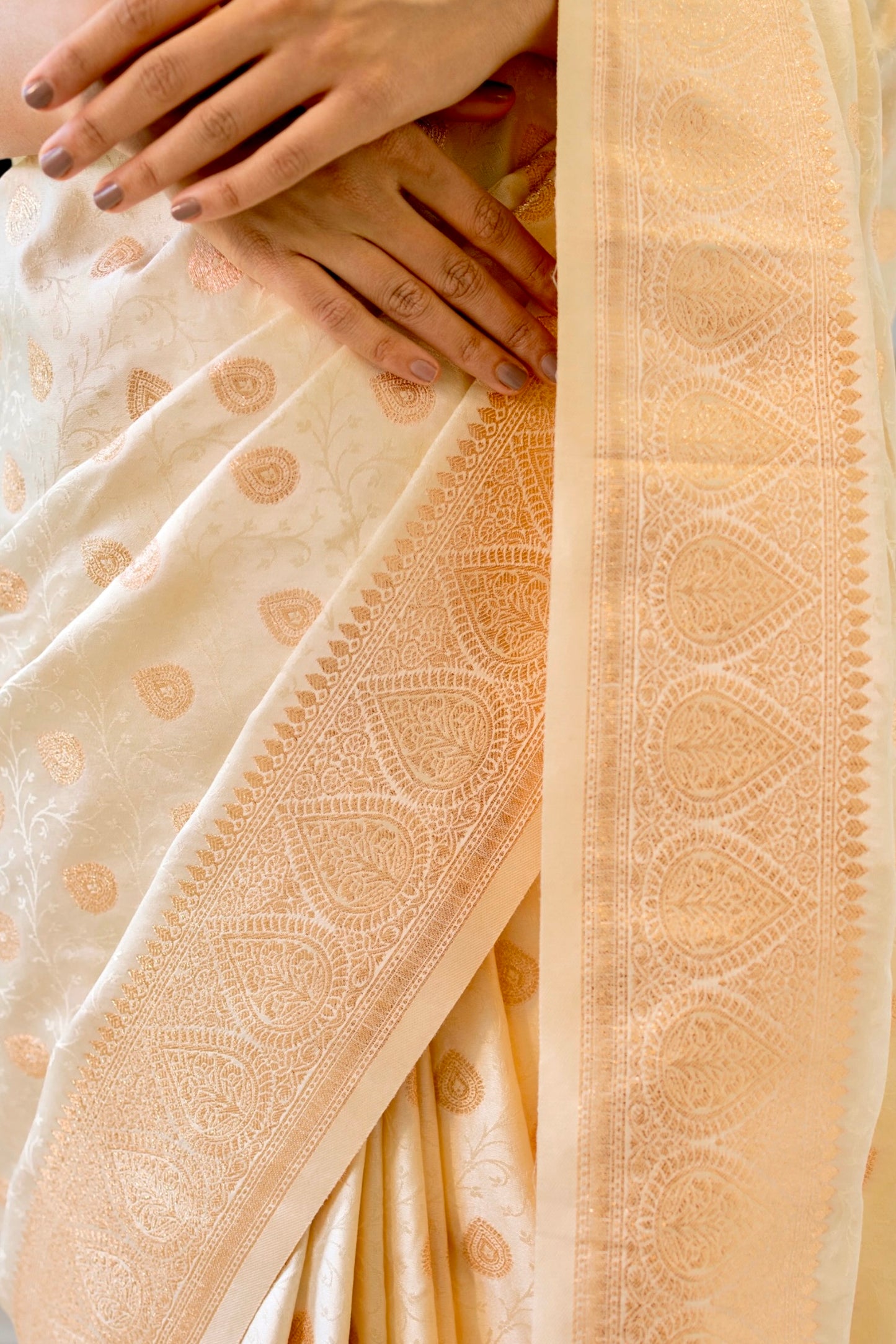 Zariwork silk saree - Cream